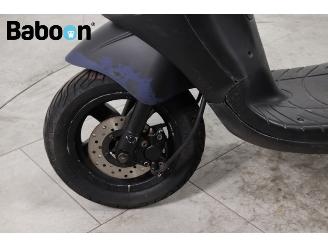 Piaggio  Zip 25KM picture 13