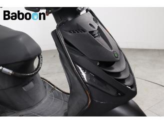 Piaggio  Zip 45KM picture 13