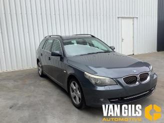 BMW 5-serie 5 serie Touring (E61), Combi, 2004 / 2010 530xi 24V picture 2