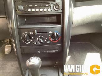 Peugeot 207 207/207+ (WA/WC/WM), Hatchback, 2006 / 2015 1.4 picture 12