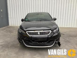 Vrakbiler auto Peugeot 308 308 (L3/L8/LB/LH/LP), Hatchback 5-drs, 2013 / 2021 1.2 12V e-THP PureTech 130 2017/5