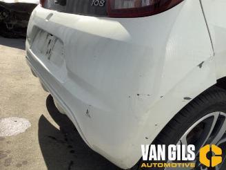 Peugeot 108 108, Hatchback, 2014 1.0 12V picture 9