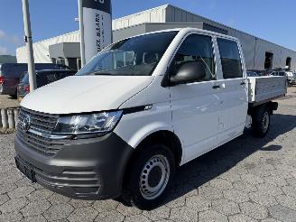 krockskadad bil bedrijf Volkswagen Transporter 2.0 TDI Pick Up 150PK 2021/1