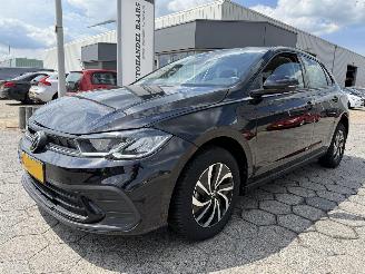 krockskadad bil auto Volkswagen Polo 1.0 TSI Life NL auto 1ste eigenaar 2021/12