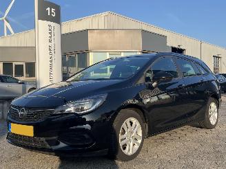 Vaurioauto  passenger cars Opel Astra Sports Tourer 1.2 Edition 2022/2