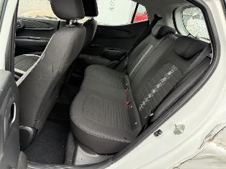 Hyundai I-10 1.0 Comfort Smart picture 13