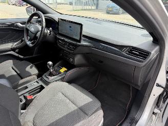 Ford Focus 1.0 EcoBoost Hybrid ST Line X picture 15