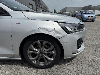 Ford Focus 1.0 EcoBoost Hybrid ST Line X picture 4