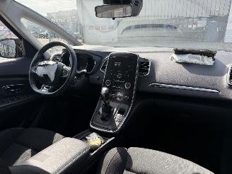Renault Scenic 1.3 TCe Limited 7persoons AUTOMAAT picture 13