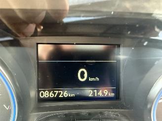 Peugeot 2008 1.2 PureTech Allure picture 19