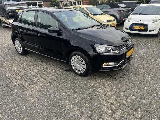  Volkswagen Polo 1.4 TDI COMFORLINE. 2015/11