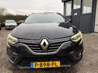 Renault Mégane Estate 1.2 TCe AUTOMAAT Serie Signature Exclusive picture 7