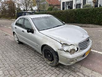 disassembly passenger cars Mercedes C-klasse 180 c 2004/11