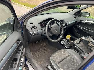 Opel Astra SW 1.7 CDTI picture 5