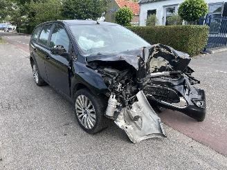 Vrakbiler auto Ford Focus 1.8-16V 2010/4