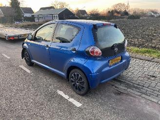 Toyota Aygo 1.0-12V picture 4
