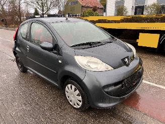 Purkuautot passenger cars Peugeot 107 1.0-12V 2007/12
