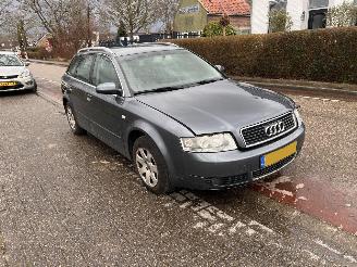 Salvage car Audi A4 2.0-20V 2004/10