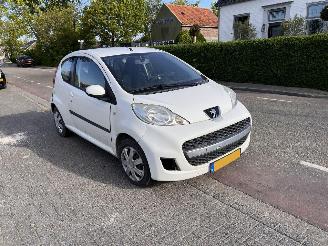 Purkuautot passenger cars Peugeot 107 1.0-12V 2010/1