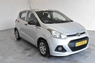 Schadeauto Hyundai I-10 1.0i i-Drive 2014/5