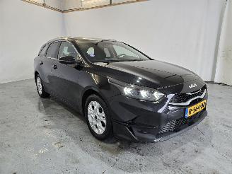 Vaurioauto  passenger cars Kia Ceed 1.0 T-GDi DynamicLine 2022/8