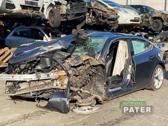 Uttjänta bilar auto Tesla Model 3 Model 3, Sedan, 2017 Long Range, Performance AWD 2019/6