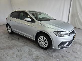 damaged passenger cars Volkswagen Polo 1.0 TSI Go 2022/3