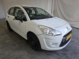 Damaged car Citroën C3 1.0 VTi Attraction 2013/3