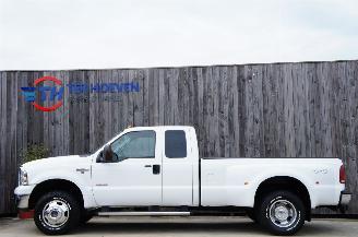 Unfallwagen Ford  F350 Super Duty Power Stroke 4X4 Koppelschotel 239KW 2005/12