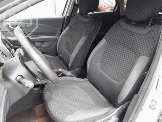 Renault Captur  picture 6