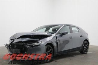Coche siniestrado Mazda 3 3 Sport (BP), Hatchback, 2018 2.0 SkyActiv-X M Hybrid 16V 2020/2