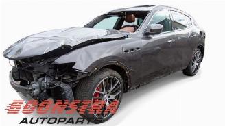 Salvage car Maserati Levante Levante, SUV, 2016 3.0 S Biturbo V6 24V 2017/1