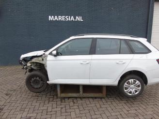 Salvage car Skoda Fabia Fabia III Combi (NJ5), Combi 5-drs, 2014 / 2022 1.0 TSI 12V 2017/9