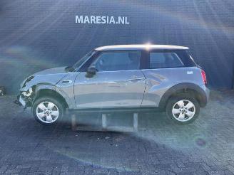 Uttjänta bilar auto Mini Cooper Mini (F56), Hatchback 3-drs, 2013 1.5 12V One D 2014/6