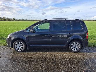  Volkswagen Touran 1.6 16V FSI 2004/9