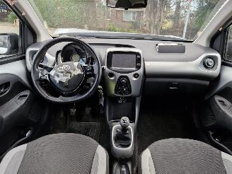 Toyota Aygo 1.0 VTTi X-play picture 9