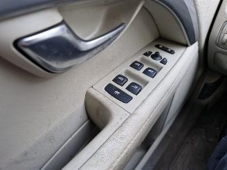 Volvo V-70 1.6 T4 Nordic + picture 14