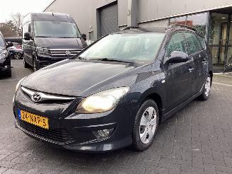 Uttjänta bilar auto Hyundai I-30  2011/1