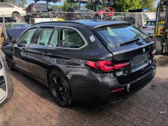 BMW 5-serie 5 serie Touring (G31), Combi, 2017 520i 2.0 TwinPower Turbo 16V Mild Hybrid picture 4