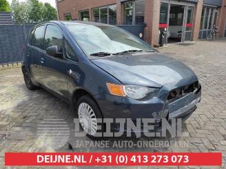 Salvage car Mitsubishi Colt Colt (Z2/Z3), Hatchback, 2004 / 2012 1.1 12V 2011/6