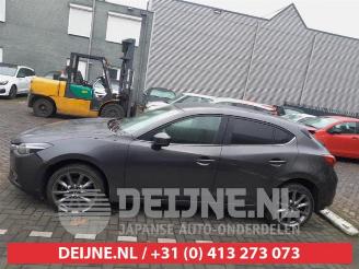 Mazda 3 3 (BM/BN), Hatchback, 2013 / 2019 2.2 SkyActiv-D 150 16V picture 4