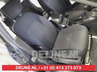 Chevrolet Captiva Captiva (C100), SUV, 2006 / 2011 2.4 16V 4x2 picture 16