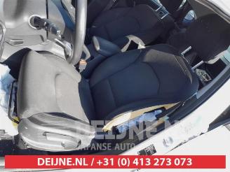 Hyundai I-30 i30 (PDEB5/PDEBB/PDEBD/PDEBE), Hatchback, 2016 1.0 T-GDI 12V picture 16