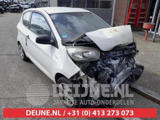 Coche siniestrado Kia Picanto Picanto (TA), Hatchback, 2011 / 2017 1.0 12V 2012/1