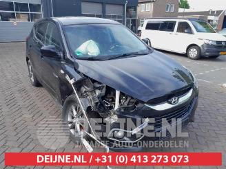 Coche siniestrado Hyundai Ix35 iX35 (LM), SUV, 2009 / 2015 1.6 GDI 16V 2015
