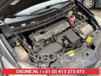 Toyota Prius Prius (ZVW3), Hatchback, 2009 / 2016 1.8 16V picture 32