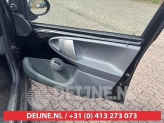 Toyota Aygo Aygo (B10), Hatchback, 2005 / 2014 1.0 12V VVT-i picture 15