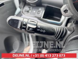 Chevrolet Spark Spark (M300), Hatchback, 2010 1.0 16V picture 13