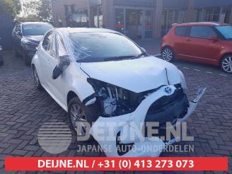 Uttjänta bilar auto Toyota Yaris Yaris IV (P21/PA1/PH1), Hatchback, 2020 1.5 12V Hybrid 115 2023/3