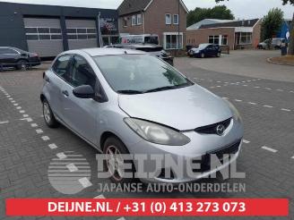 Coche siniestrado Mazda 2 2 (DE), Hatchback, 2007 / 2015 1.3 16V S-VT 2008/8